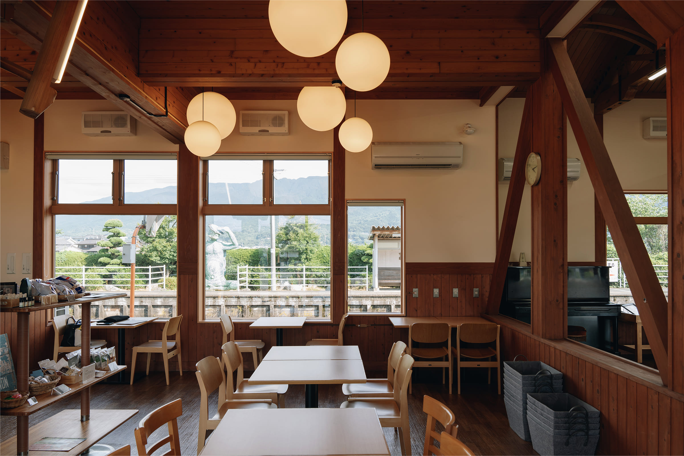 JR田主丸駅 + 駅舎内カフェ「KAPATERIA / カパテリア」 メインイメージ5