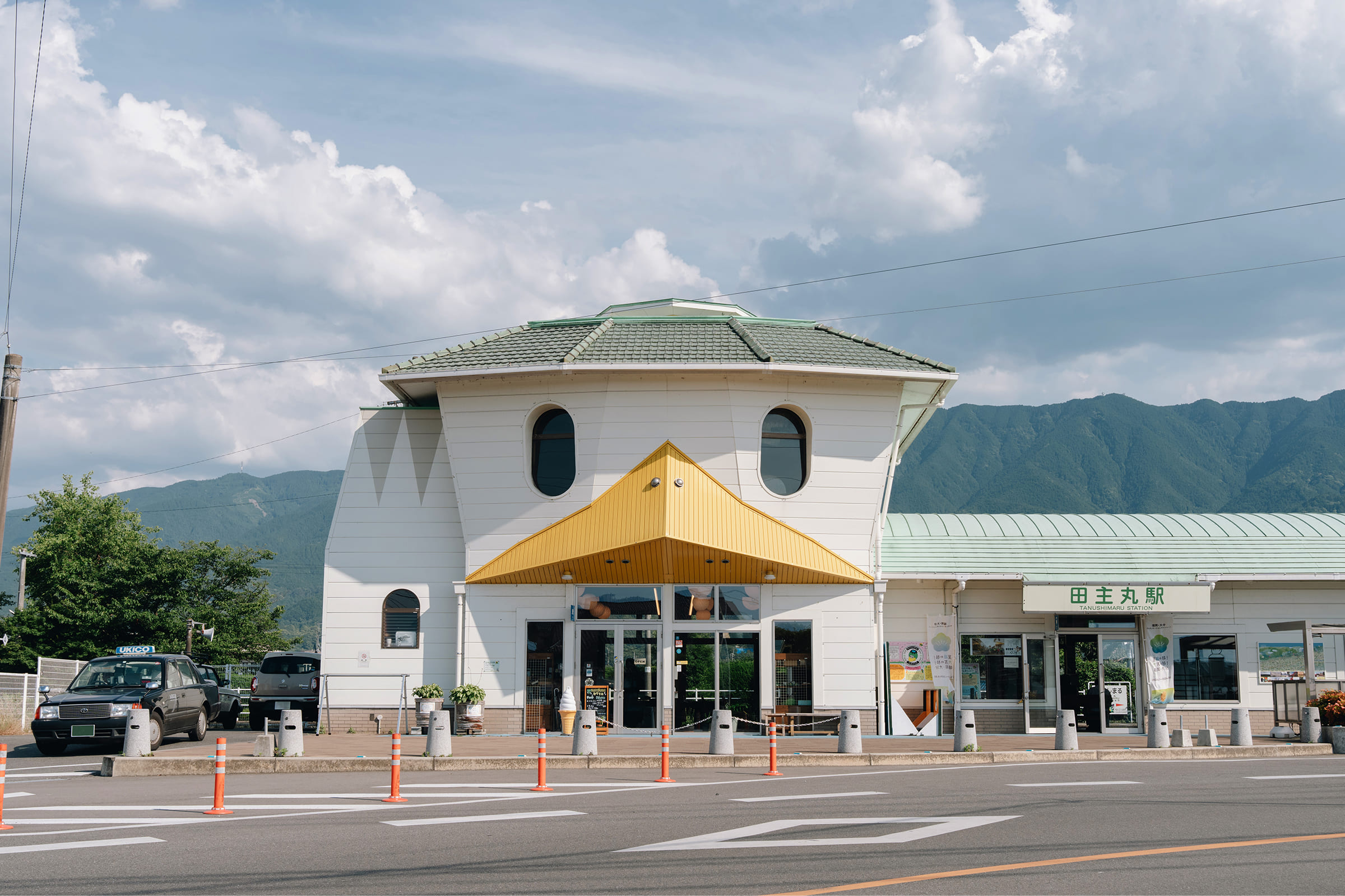 JR田主丸駅 + 駅舎内カフェ「KAPATERIA / カパテリア」 メインイメージ1
